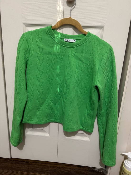 Zara Sweaters - Zara Vibrant Green Cable-Knit Pullover
